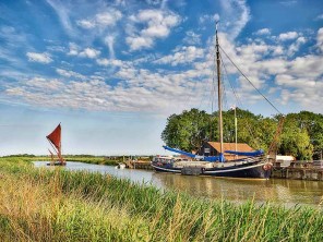 3 Bedroom Historic Sailing Barge at Snape Maltings on the River Alde near Aldeburgh, Suffolk, England